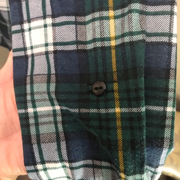 G Collection long sleeve flannel plaid Women’s L - Picture 12 of 12